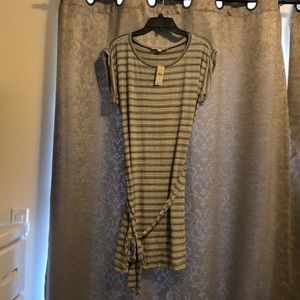 Loft grey and white tie waist dress